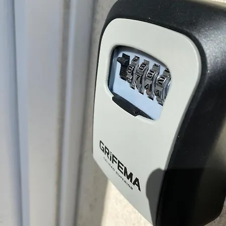 Renove 80 M2 Homestay szállás *