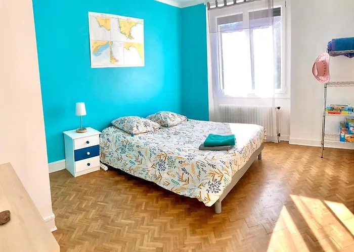 Renove 80 M2 Homestay szállás Foix